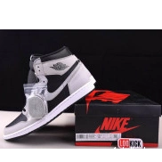 555088-035 Jordan White Grey Black 1 Retro Air High Light Smoke 0726